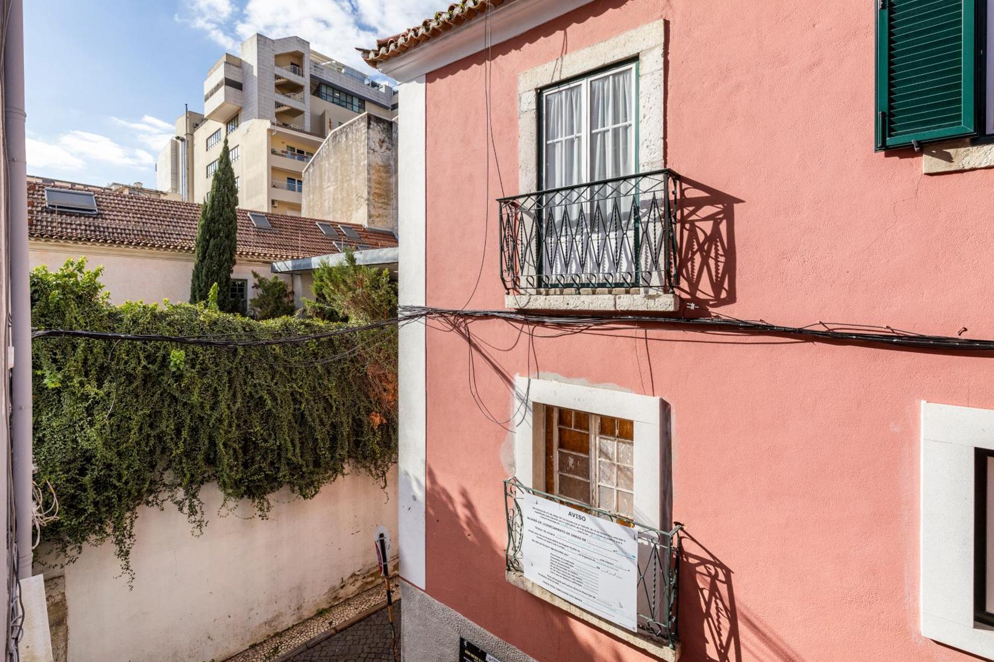 Avenida Da Liberdade Area, Bright And Newly Renovated 2 Bedroom Apartment, Lisbon Historical Center Exteriör bild